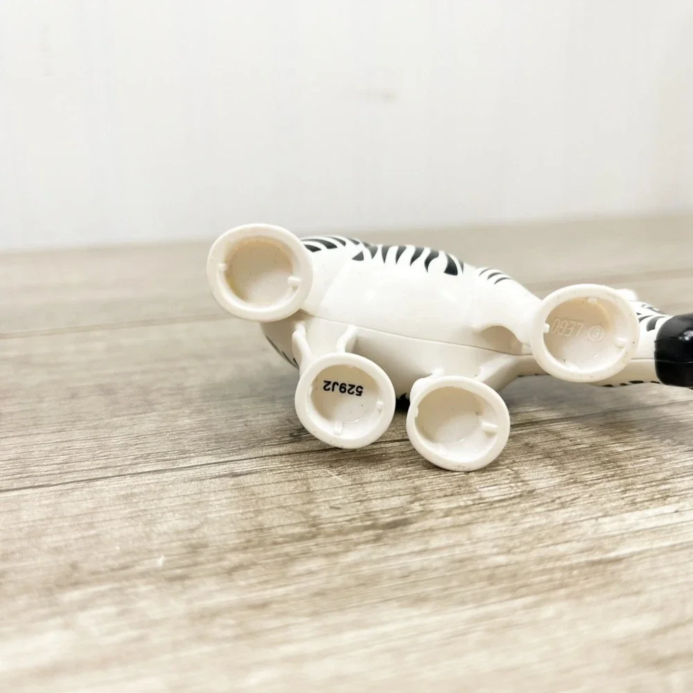 LEGO DUPLO STRIPED ZEBRA MANE BLACK ENDS Animal Safari Zoo Circus - Picture 5 of 6